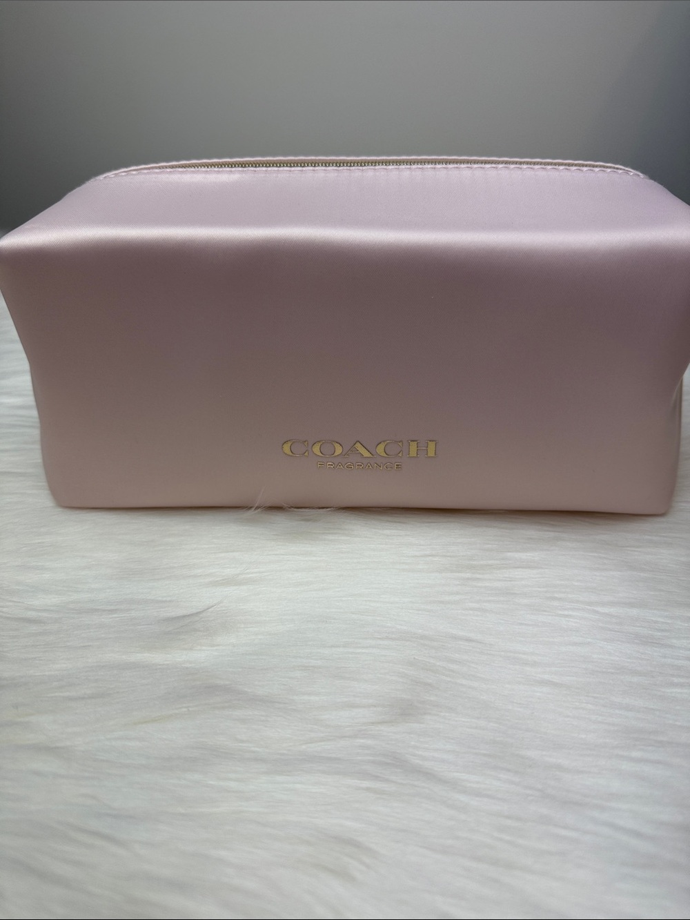 NWT Coach Fragrance Pink Toiletry Pouch, Cosmetics Bag, Makeup Bag - Picture 2 of 15
